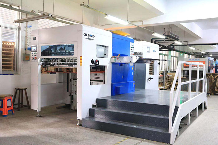 中博1080高速自動(dòng)模切機(jī)